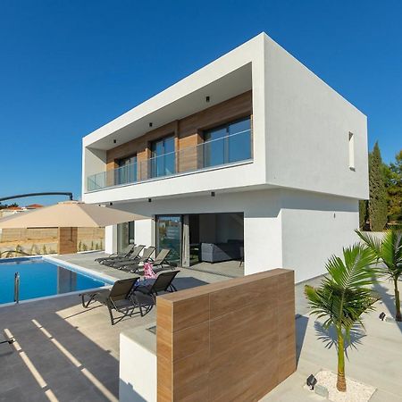 Villa Andre, Walking Distance To Coral Bay Peyia Dış mekan fotoğraf