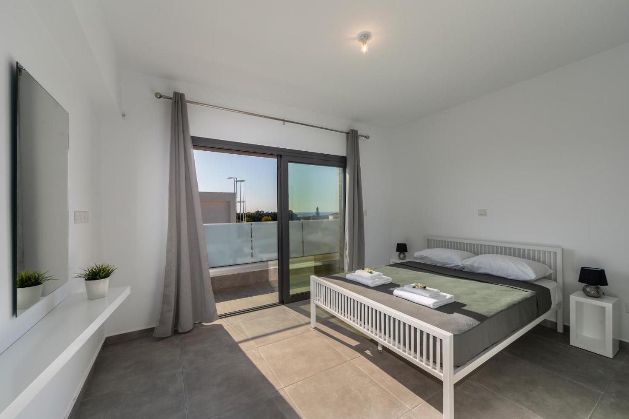Villa Andre, Walking Distance To Coral Bay Peyia Dış mekan fotoğraf