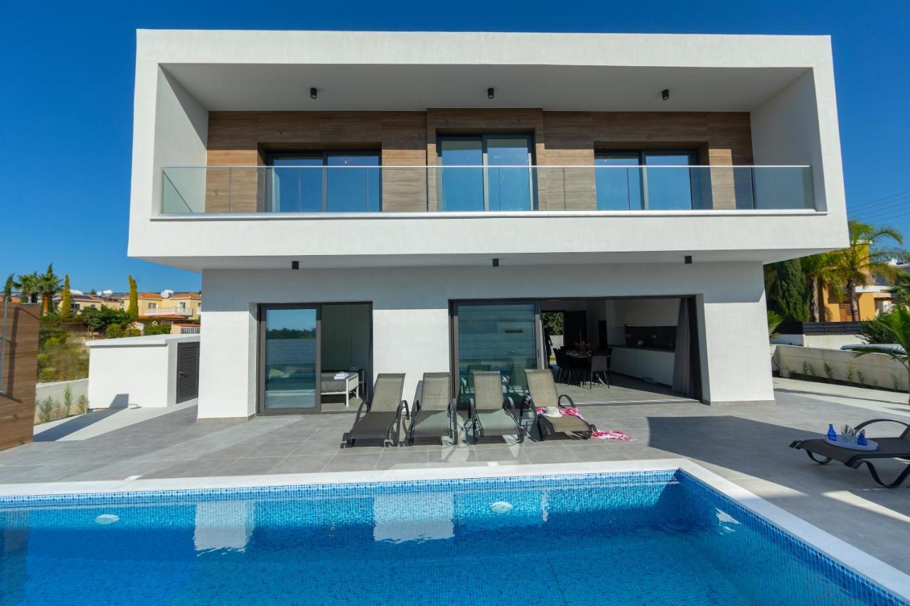 Villa Andre, Walking Distance To Coral Bay Peyia Dış mekan fotoğraf